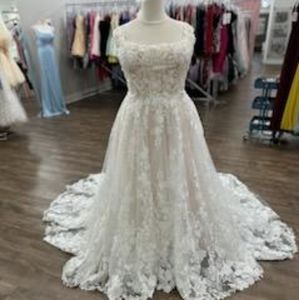 NWT Ivory Wedding dress